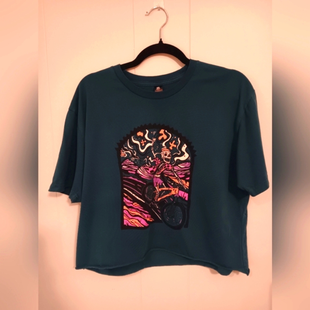 Graphic skeleton bicycle Crop tee
